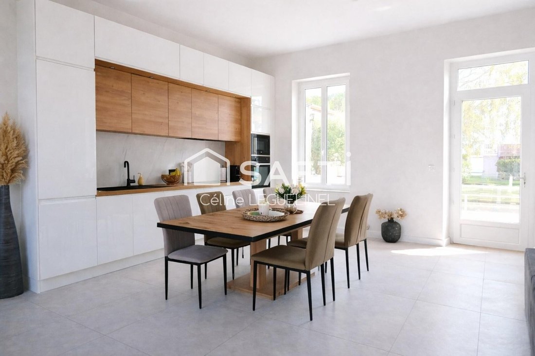House in Houdan, Ile-de-France, France 2 - 17511348