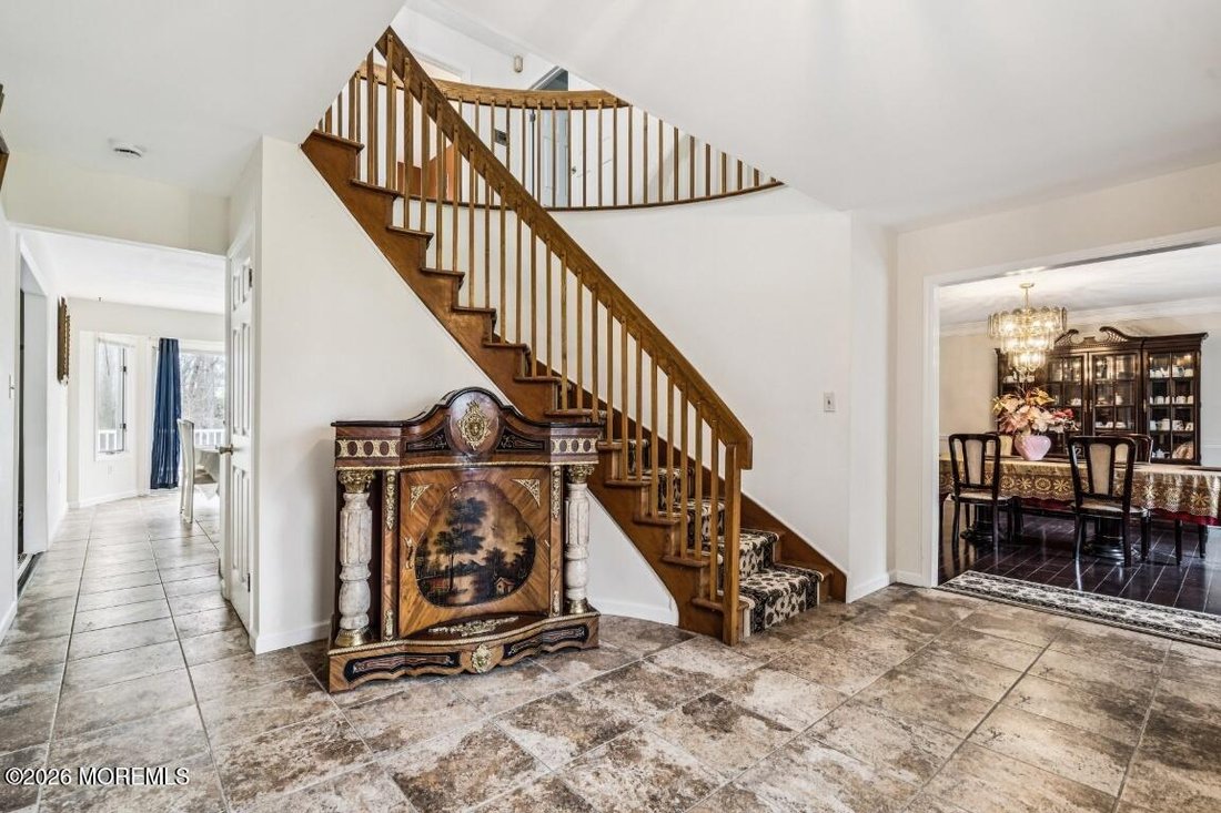 House in Manalapan Township, New Jersey, United States 2 - 17510419