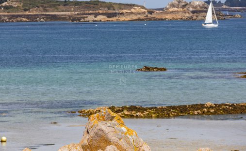 House in Ile-de-Brehat, Brittany, France 1