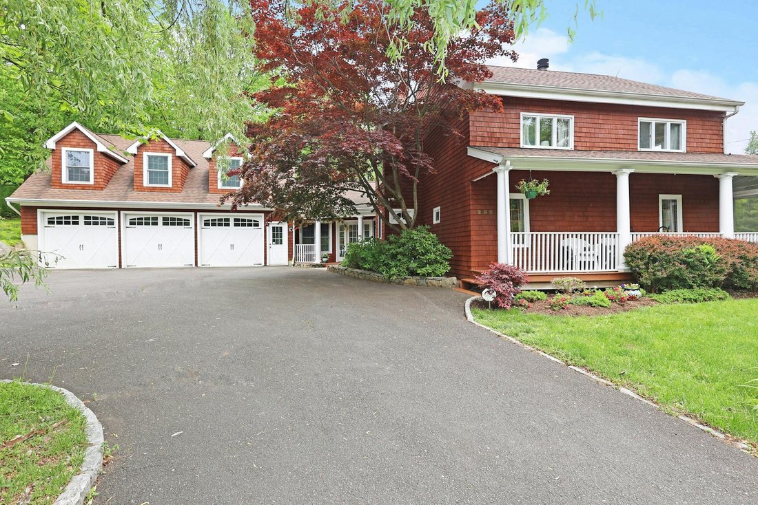 House in Ridgefield, Connecticut, United States 2 - 17503425
