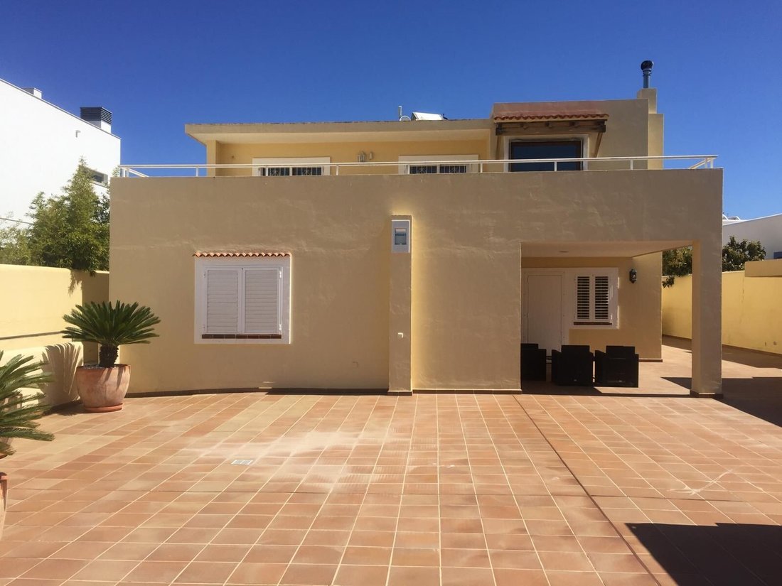 Villa in Santa Gertrudis de Fruitera, Santa Eularia des Riu, Balearic Islands 1 - 17503254