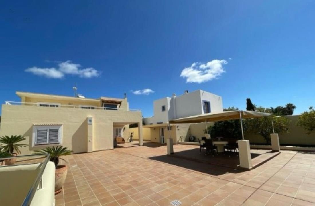 Villa in Santa Gertrudis de Fruitera, Santa Eularia des Riu, Balearic Islands 2 - 17503254