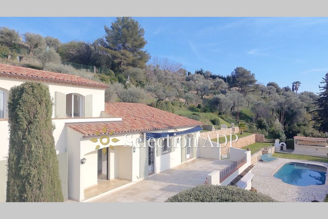 Villa in Grasse, Provence-Alpes-Côte d'Azur, France 1 - 14603736