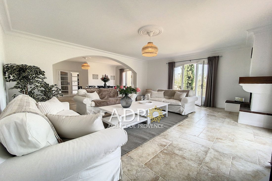 Villa in Valbonne, Provence-Alpes-Côte d'Azur, France 4 - 17509063