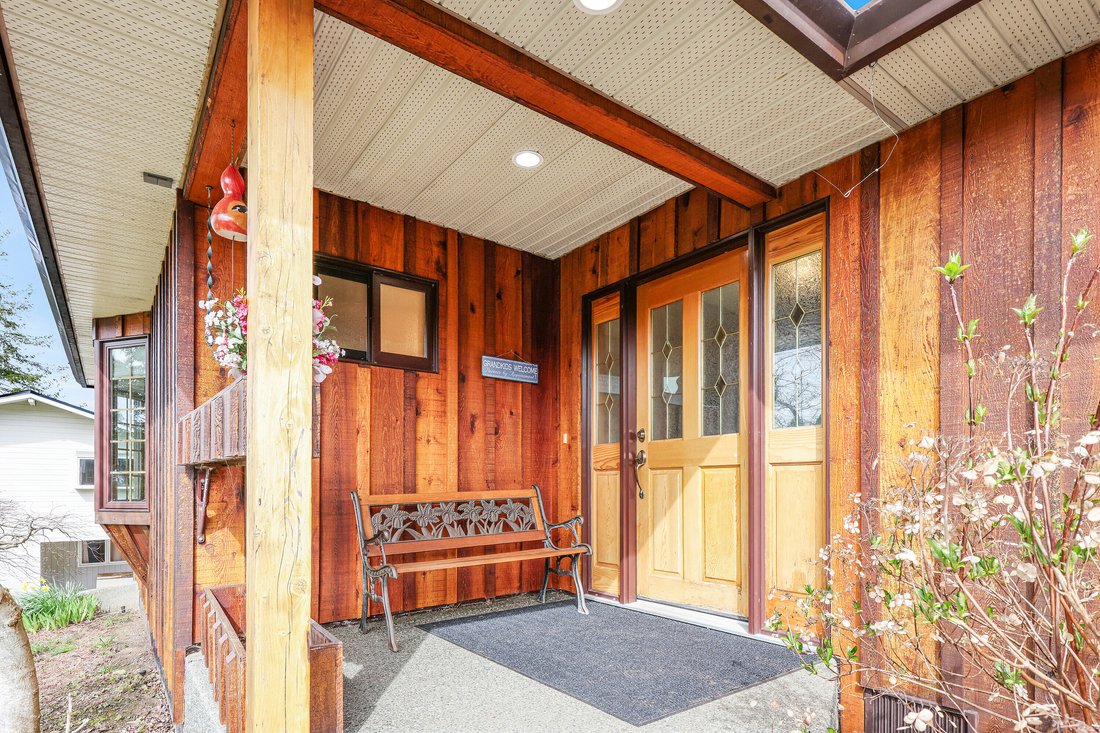 House in Campbell River, British Columbia, Canada 2 - 17503599