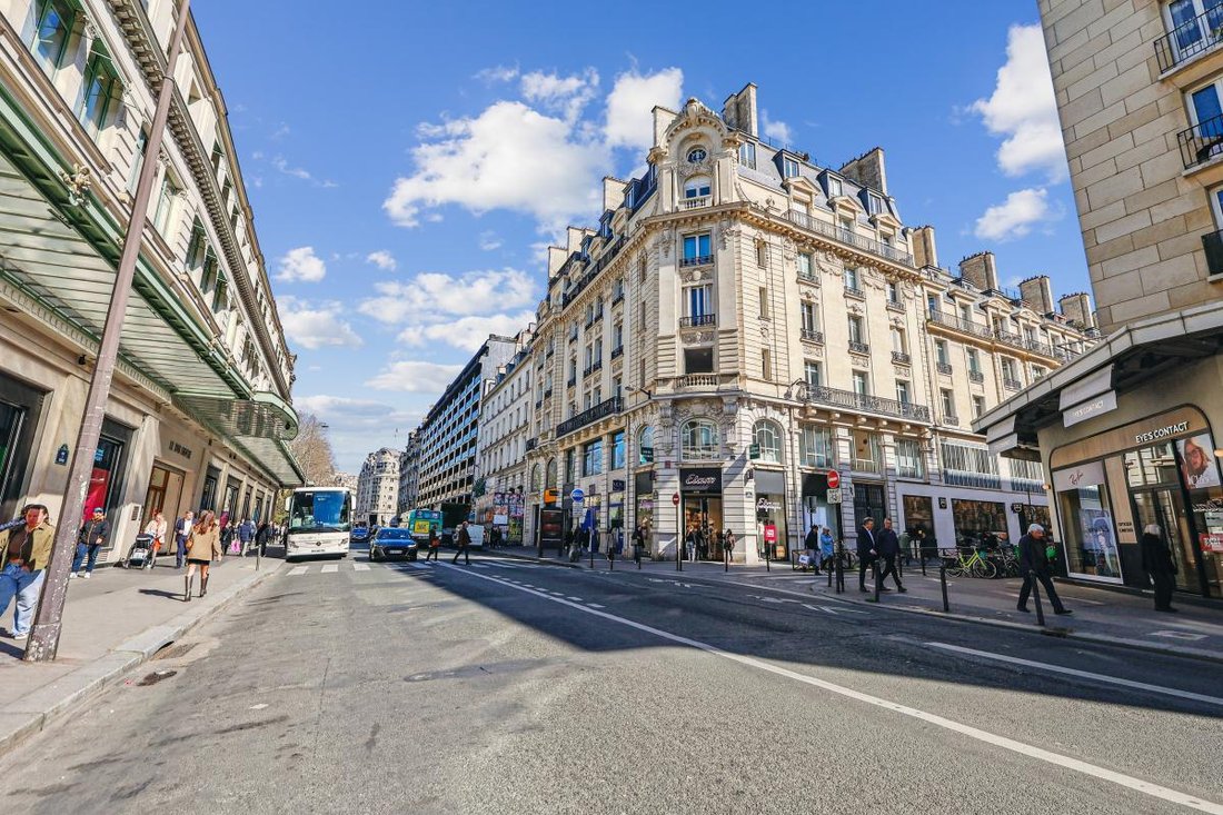 Apartment in Saint Thomas d'Aquin, Paris 7e Arrondissement, Paris 5 - 15826266