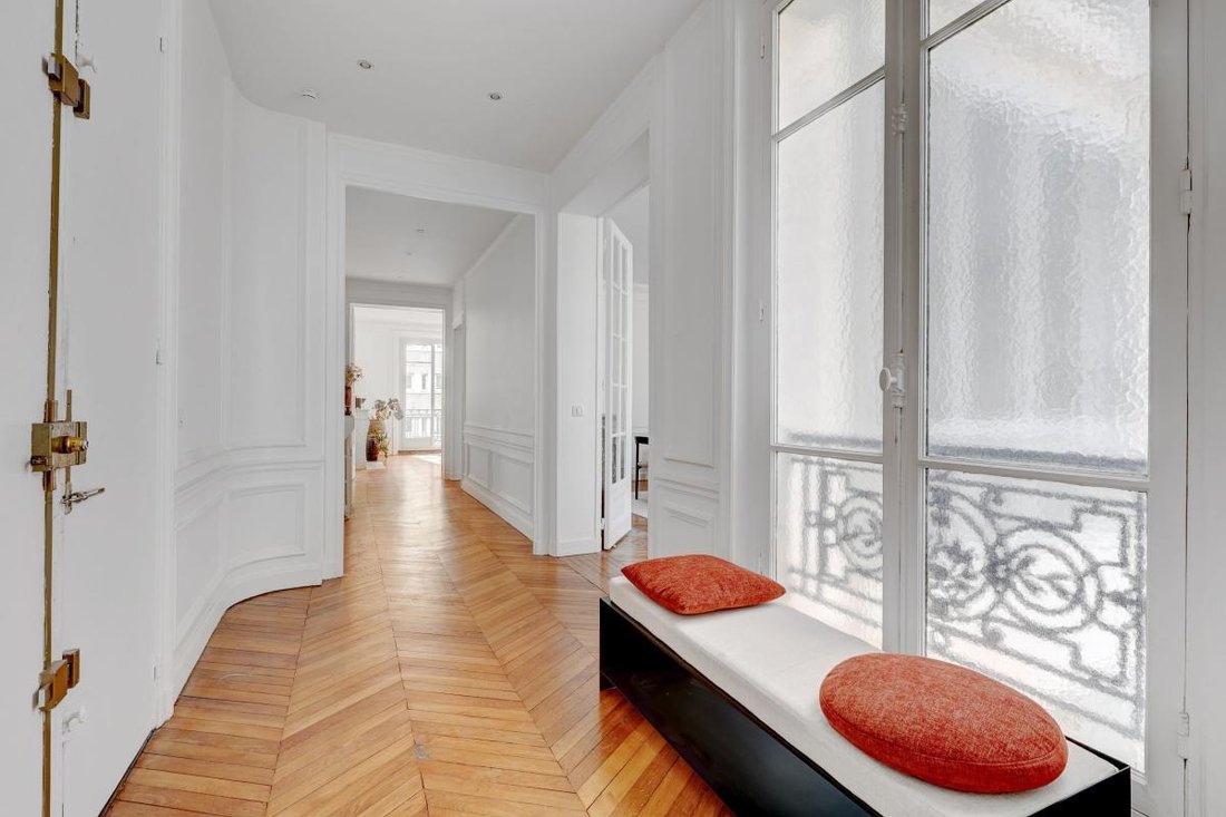 Apartment in Saint Placide, Paris 6e Arrondissement, Paris 2 - 16482106