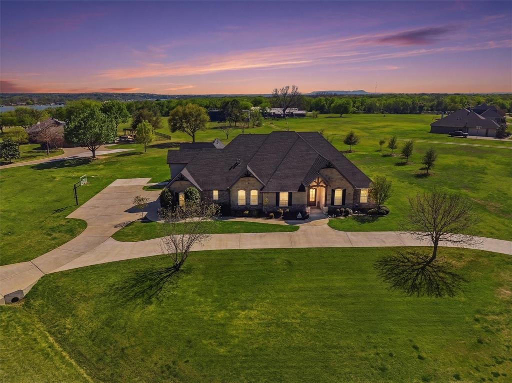 House in Granbury, Texas, United States 3 - 17508824