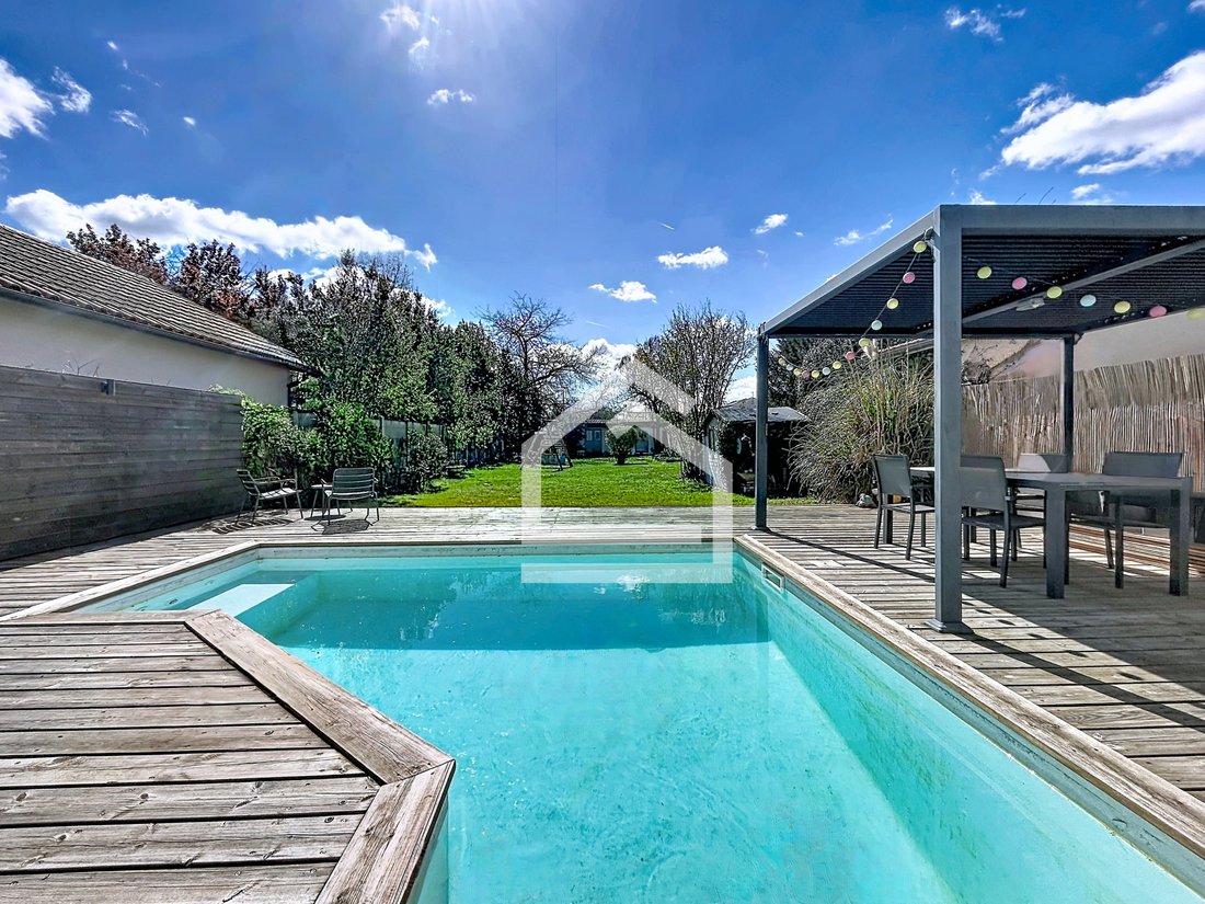 House in Mérignac, Nouvelle-Aquitaine, France 1 - 17510705