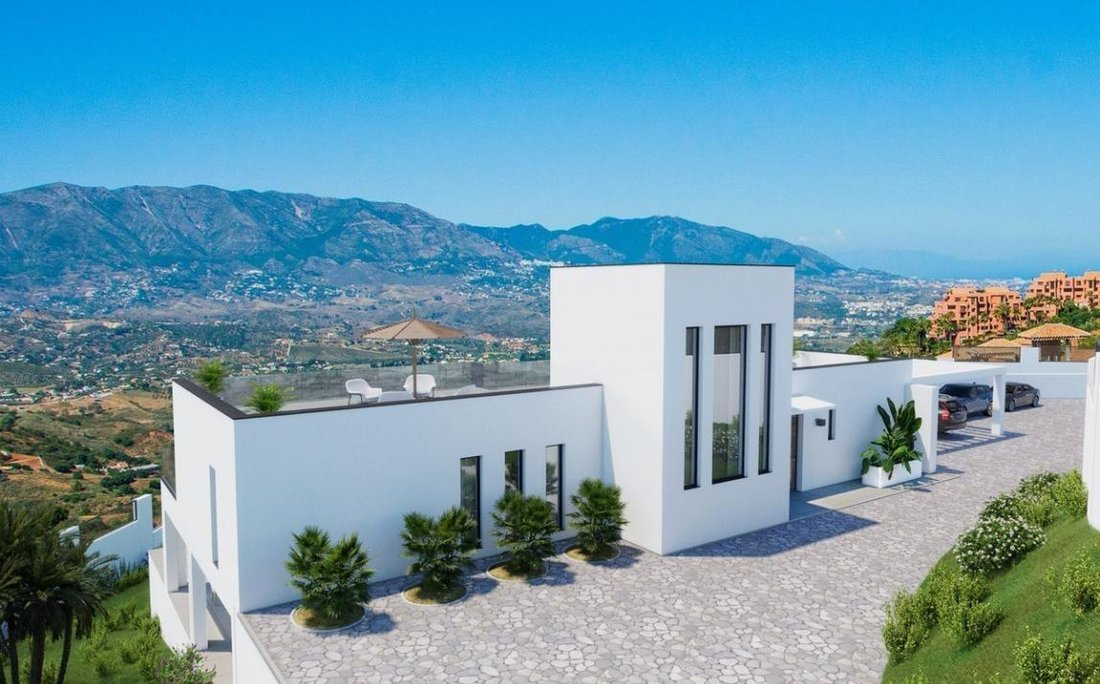 Villa in Elviria-Cabopino, Marbella, Spain 4 - 17508507