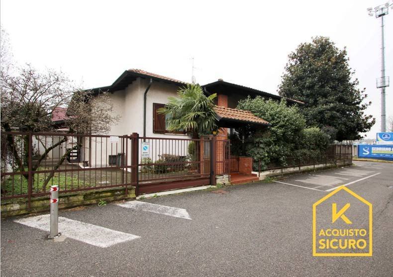 Villa in Sedriano, Lombardy, Italy 1 - 17507574