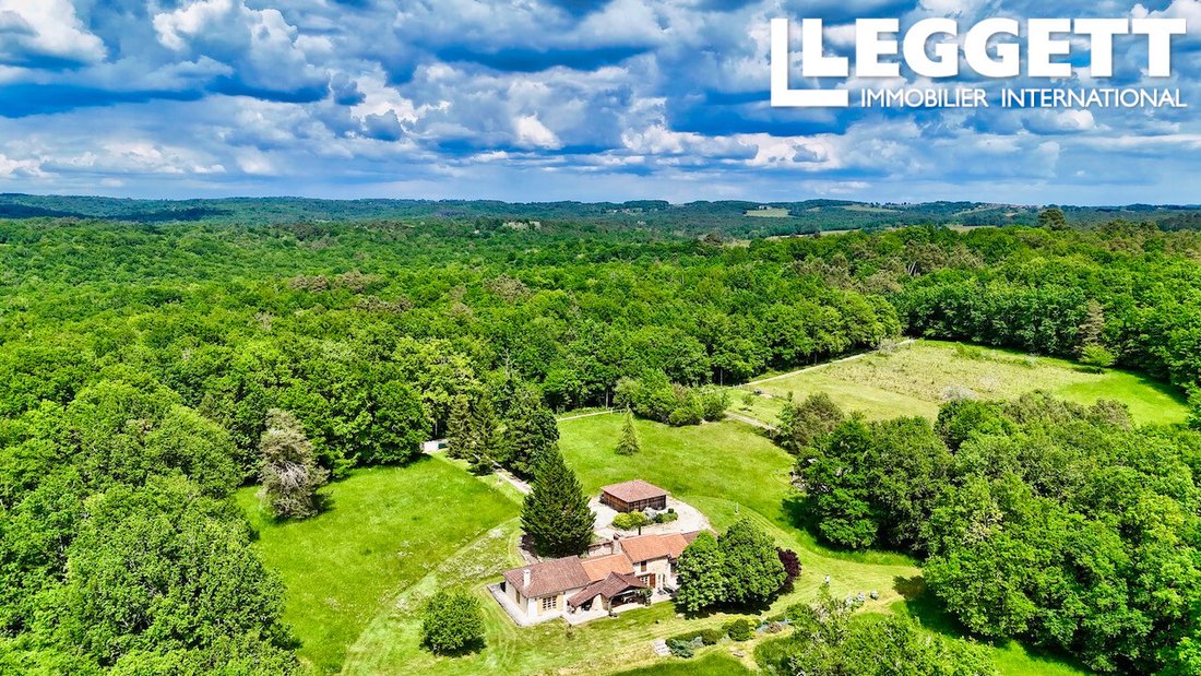 Villa in Arrondissement of Nontron, Nouvelle-Aquitaine, France 3 - 15155856