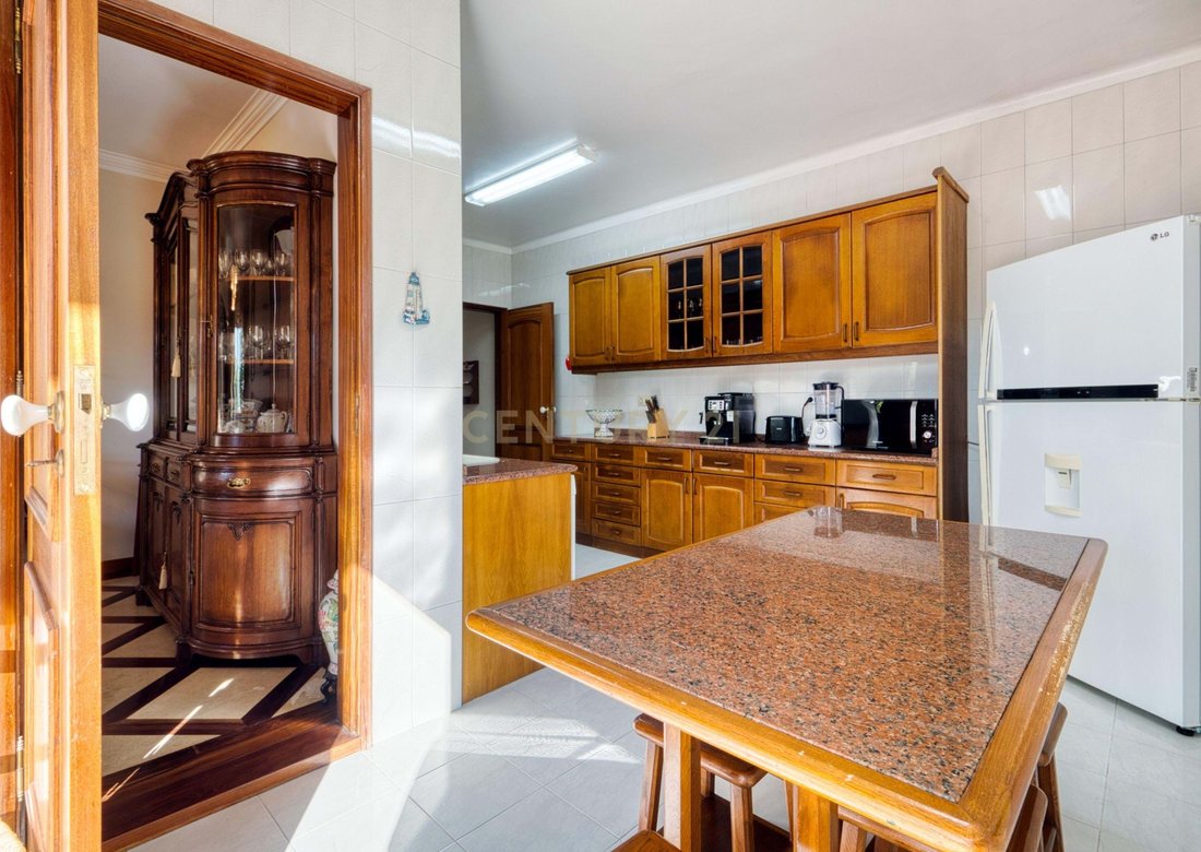Villa in Caparica e Trafaria, Setubal, Portugal 3 - 17502866
