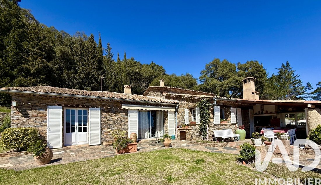 House in La Garde-Freinet, Provence-Alpes-Côte d'Azur, France 3 - 17515026