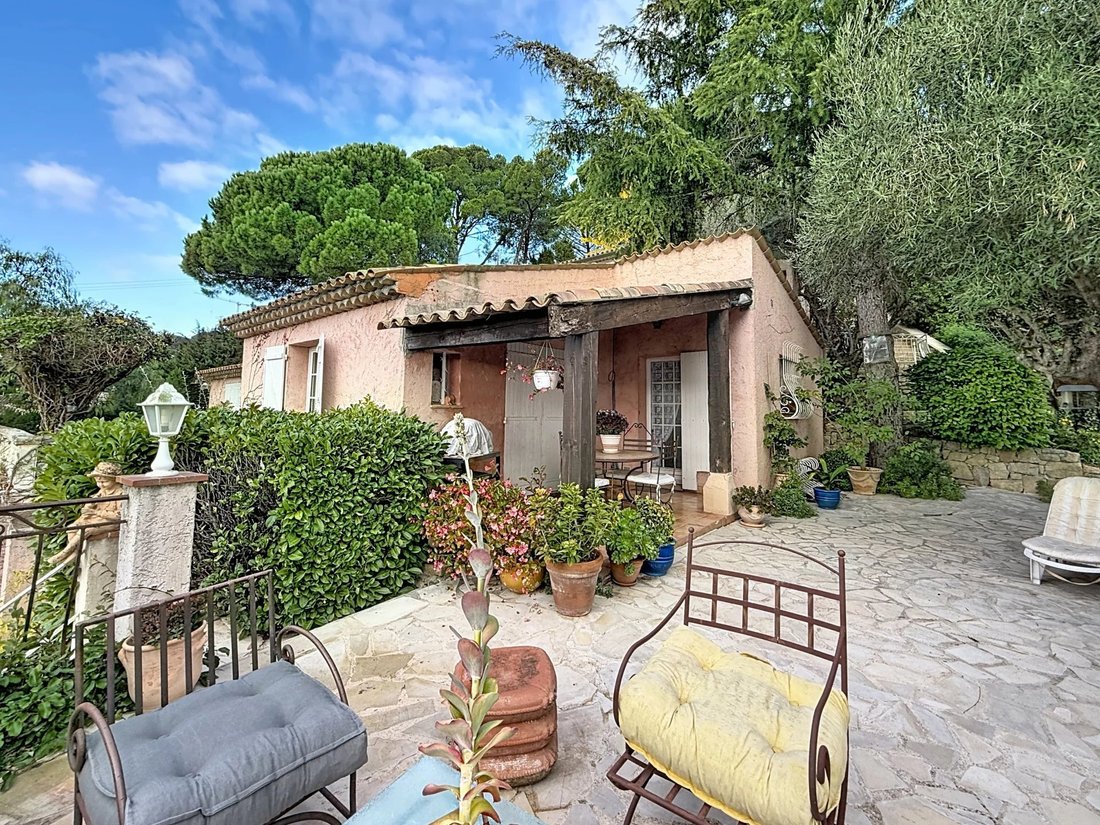 Villa in Riquebonne-Ferratone-Pizou, Vallauris, France 3 - 17506219