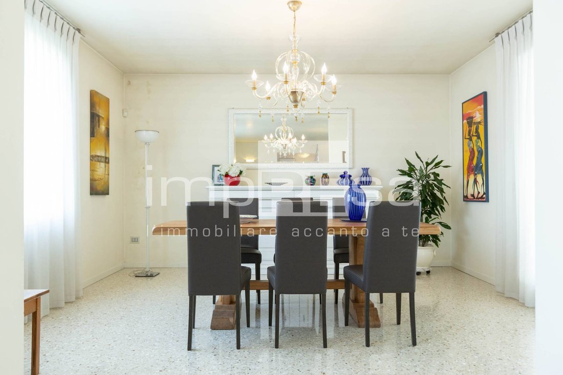 House in San Donà di Piave, Veneto, Italy 4 - 17507582
