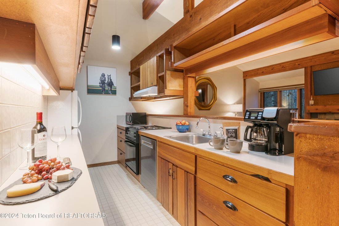 Condo in Wilson, Wyoming, United States 4 - 17506023