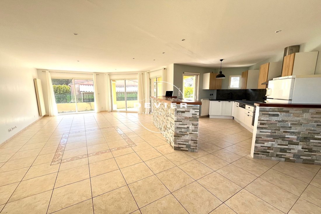 Villa in Sussargues, Occitania, France 2 - 17509059