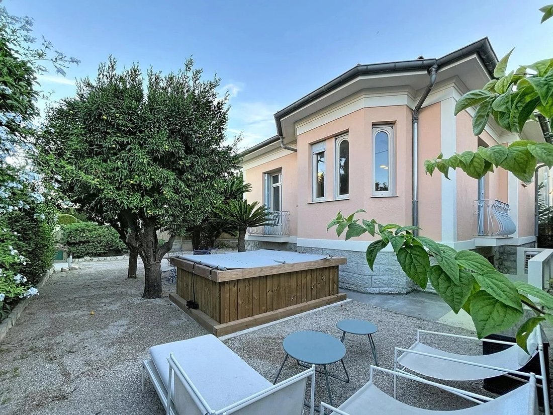 House in Nice, Provence-Alpes-Côte d'Azur, France 1 - 17510343
