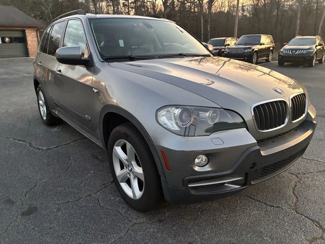 Suv in Newark, NJ, United States 3 - 17509935
