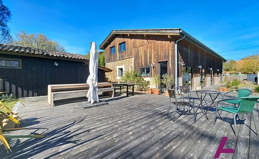 House in Salles, Nouvelle-Aquitaine, France 1