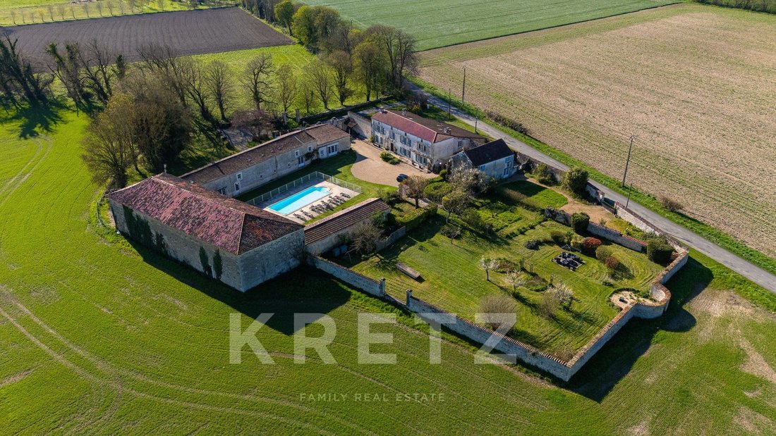 Country House in Centre Ville, La Rochelle, France 2 - 17369934