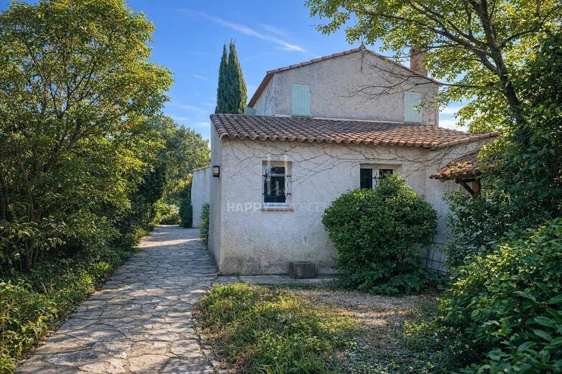 House in Paradou, Provence-Alpes-Côte d'Azur, France 3 - 16880192