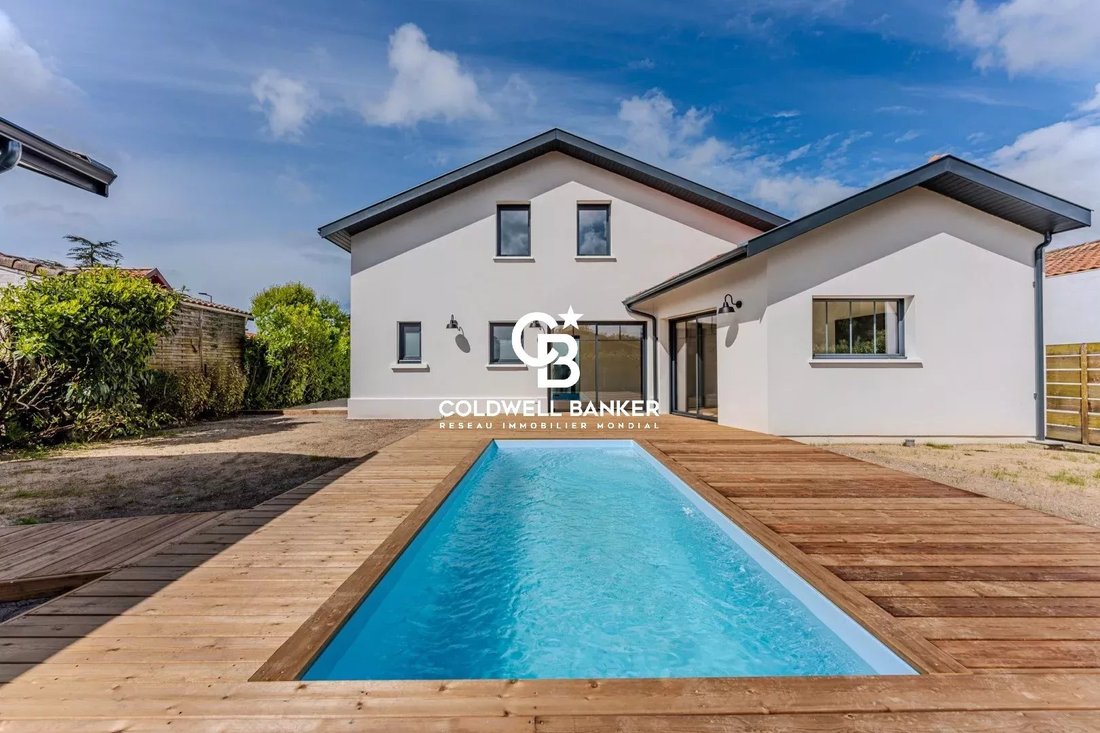 House in Centre Ville, Gujan-Mestras, France 1 - 17502949