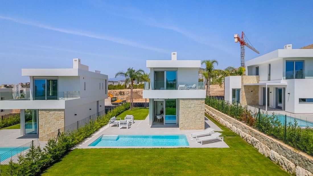 Villa in Finestrat, Valencian Community, Spain 1 - 17503358