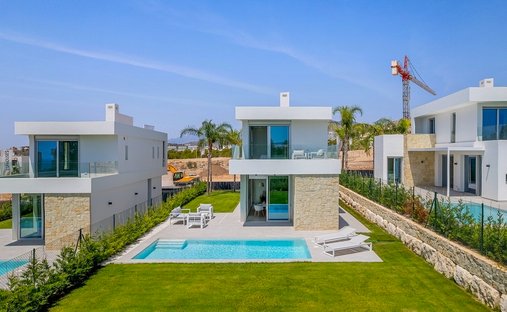 Villa in Finestrat, Valencian Community, Spain 1