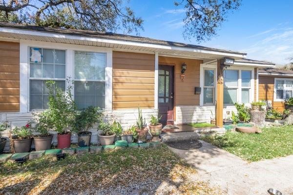 House in Houston, Texas, United States 3 - 17513071