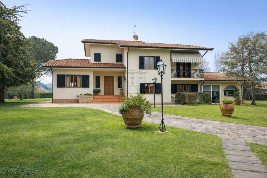 Villa in San Vito, Lucca, Italy 1 - 17506038
