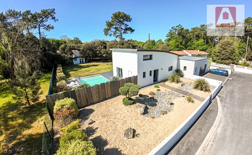 Villa in Saint-Hilaire-de-Riez, Pays de la Loire, France 1
