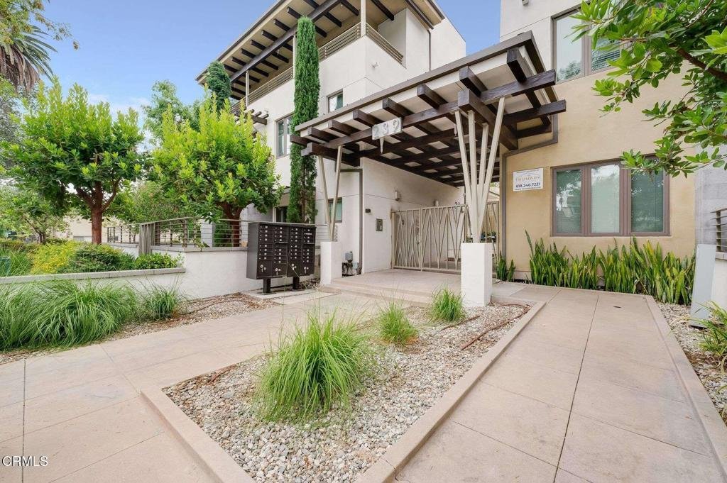 Condo in Altadena, California, United States 2 - 17505976