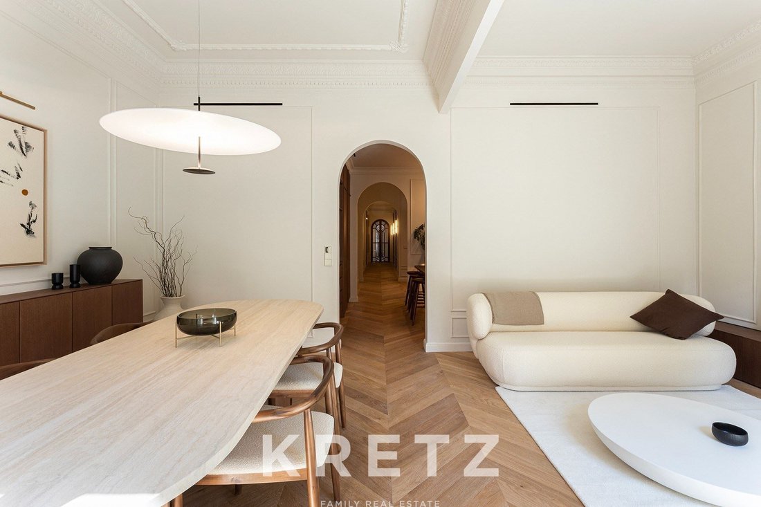 Apartment in Eixample, Barcelona, Spain 5 - 17503314