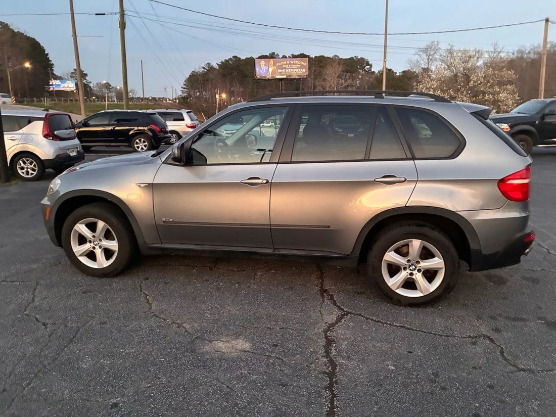 Suv in Newark, NJ, United States 5 - 17509935