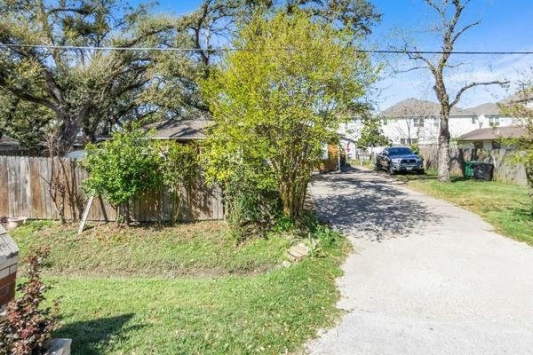 House in Houston, Texas, United States 2 - 17513071