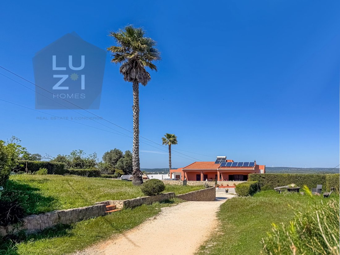 House in Praia da Luz, Algarve, Portugal 1 - 12154837