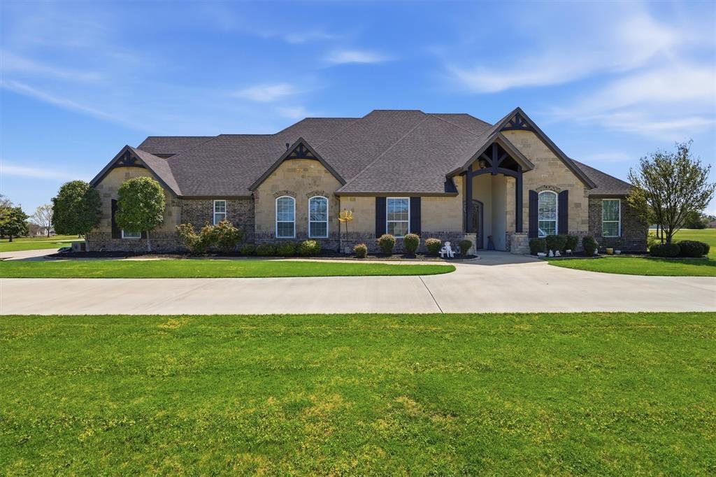 House in Granbury, Texas, United States 1 - 17508824