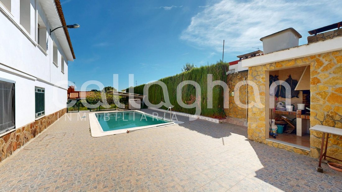 Villa in Chiva, Valencian Community, Spain 3 - 17508887