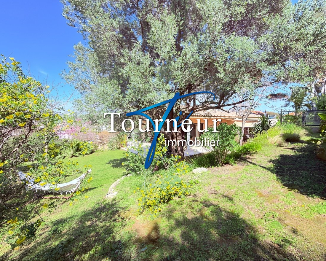 Villa in Nord, Sanary-sur-Mer, France 2 - 17505538