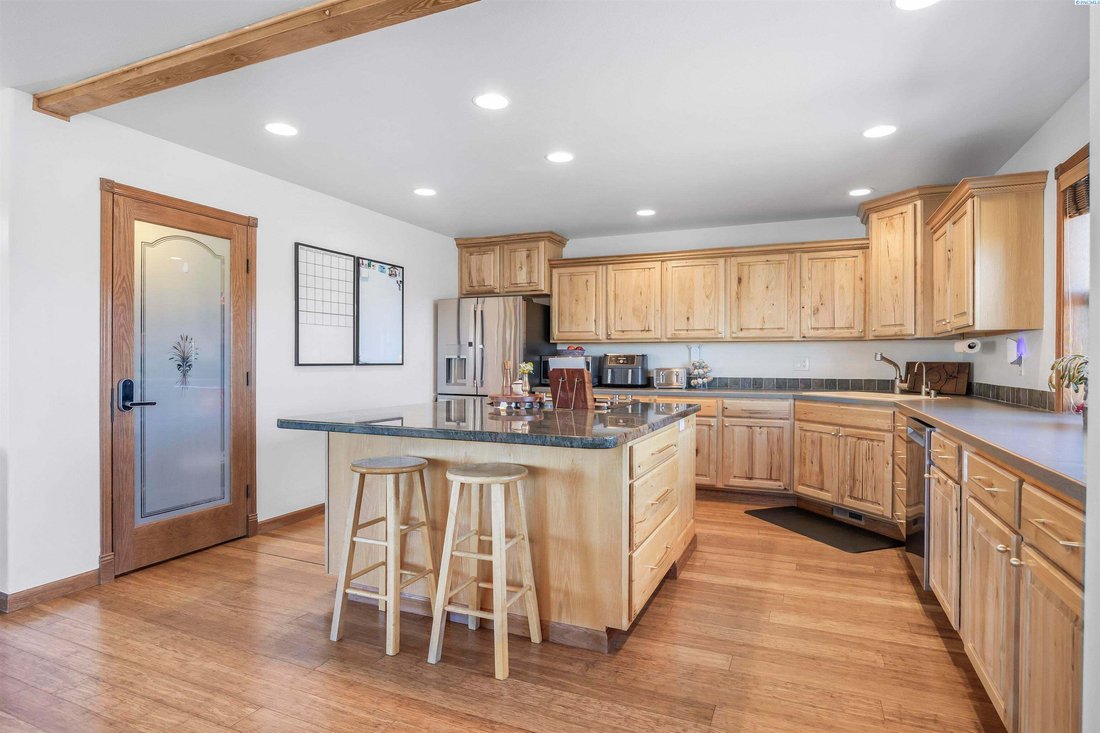 House in West Richland, Washington, United States 1 - 17503696