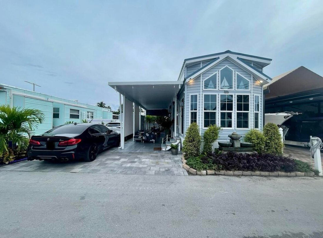Key Largo, Florida, United States 2 - 17504438