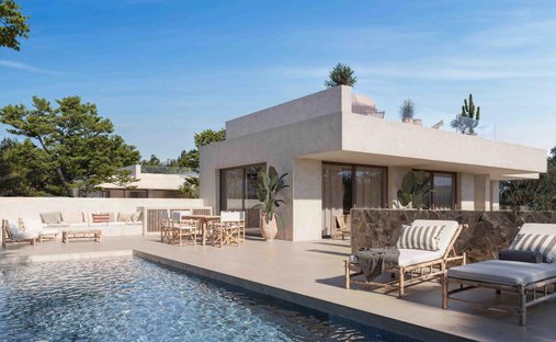 Villa in Torrevieja, Valencian Community, Spain 1