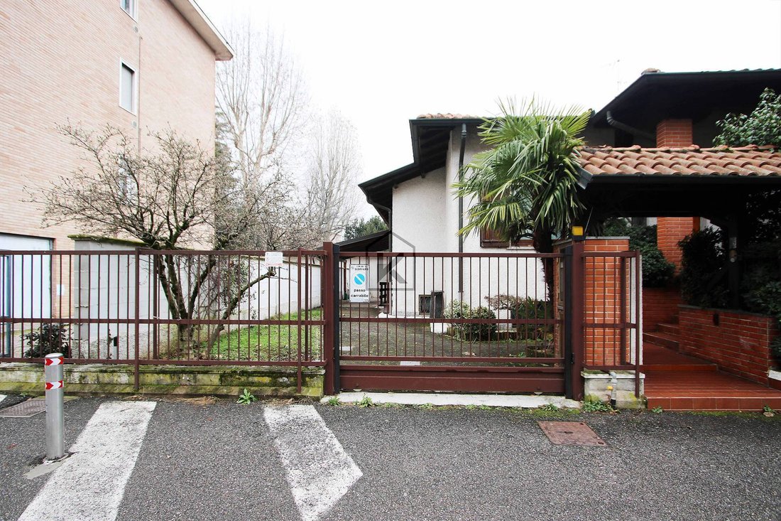 Villa in Sedriano, Lombardy, Italy 5 - 17507574