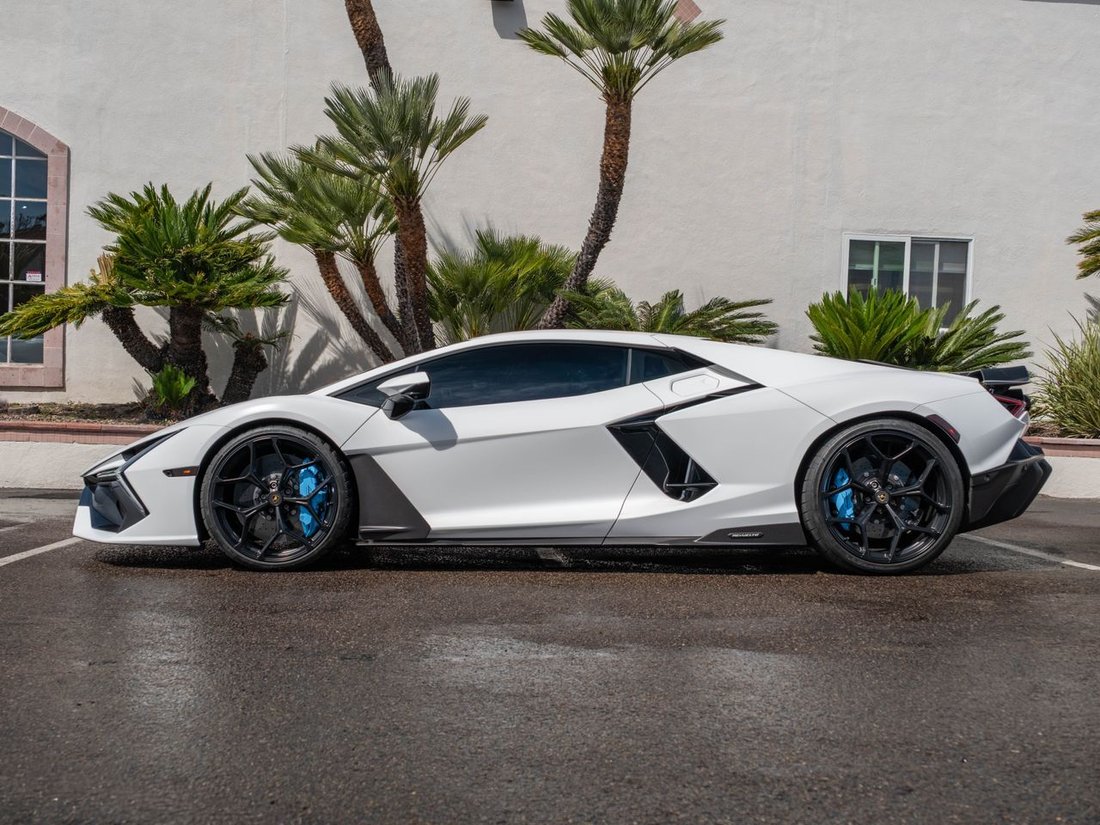 Coupe in La Jolla, CA, United States 2 - 17508881