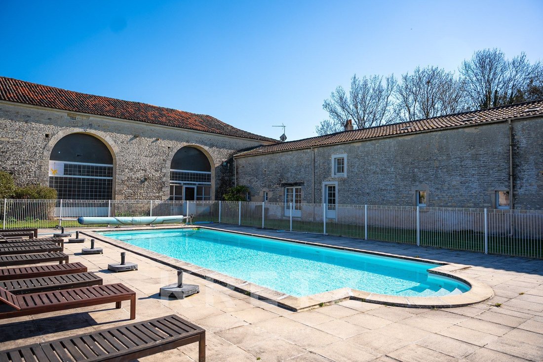 Country House in Centre Ville, La Rochelle, France 4 - 17369934