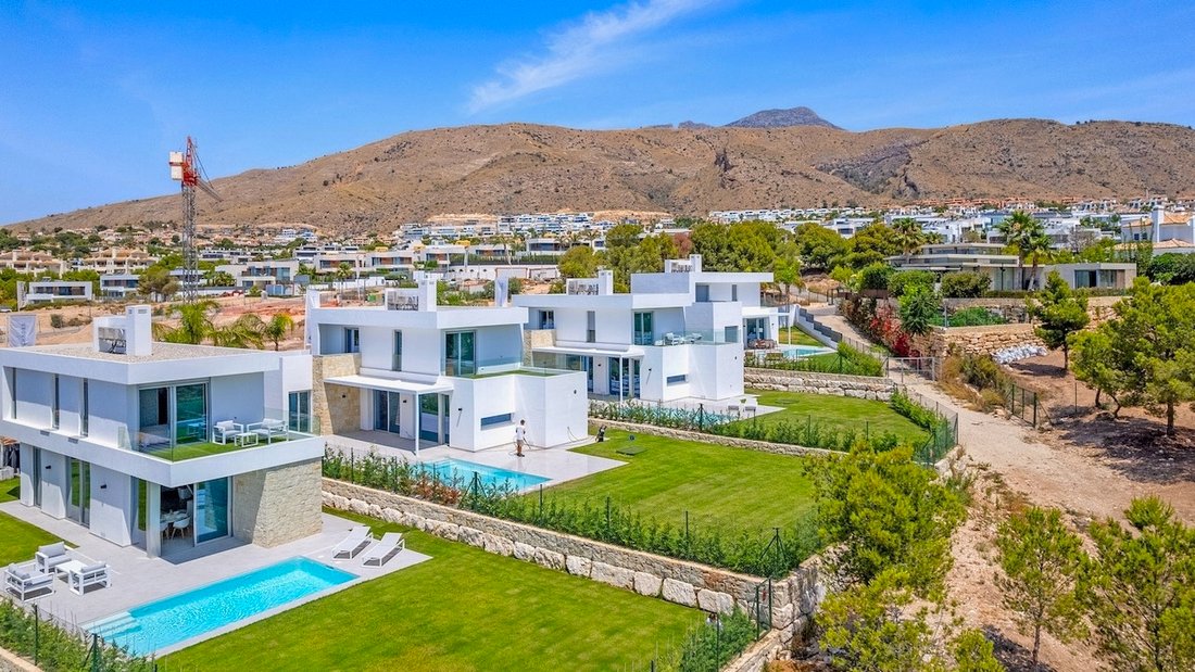 Villa in Finestrat, Valencian Community, Spain 2 - 17503358
