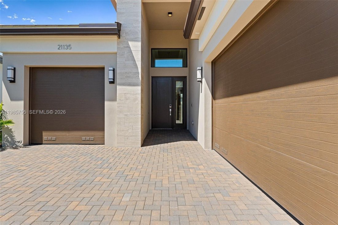 House in Boca Raton, Florida, United States 3 - 17510885