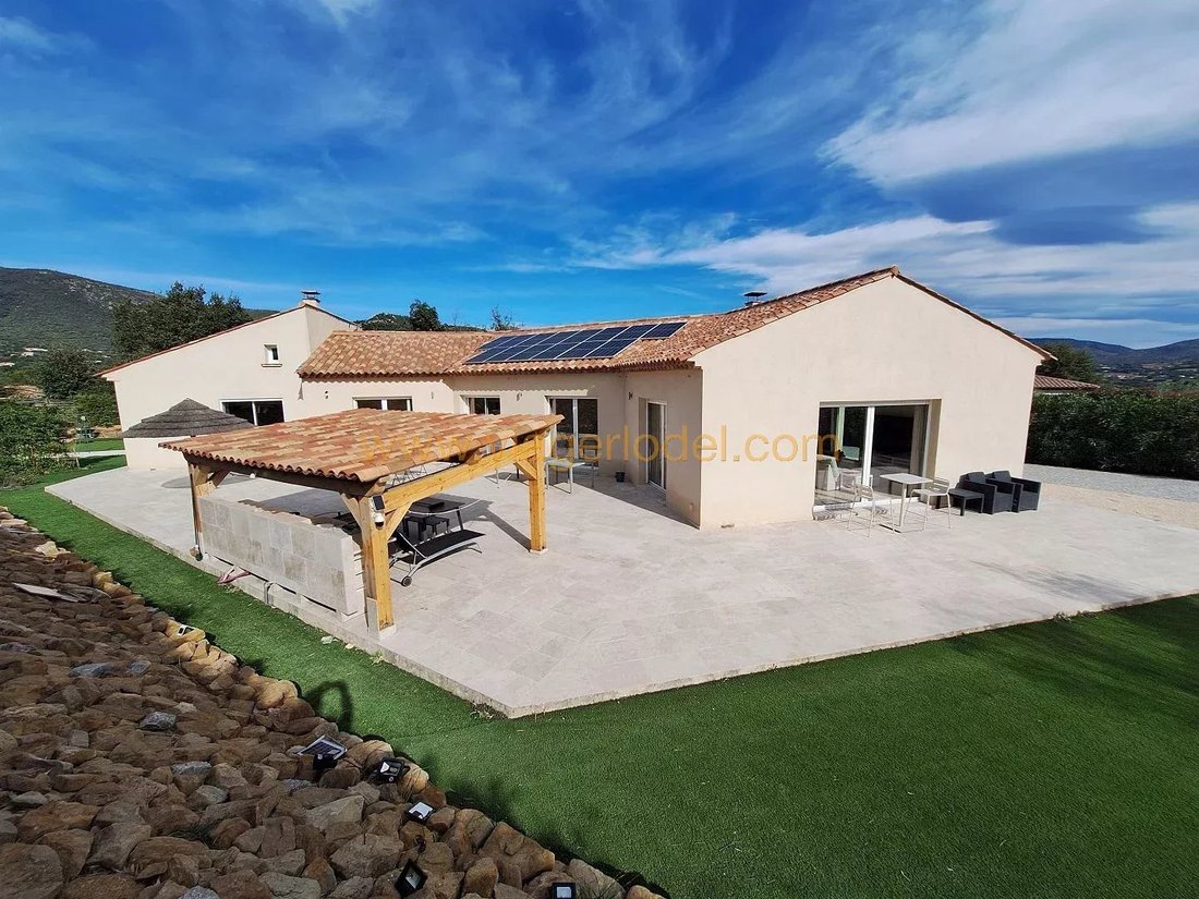 Villa in Le Plan-de-la-Tour, Provence-Alpes-Côte d'Azur, France 1 - 17503295